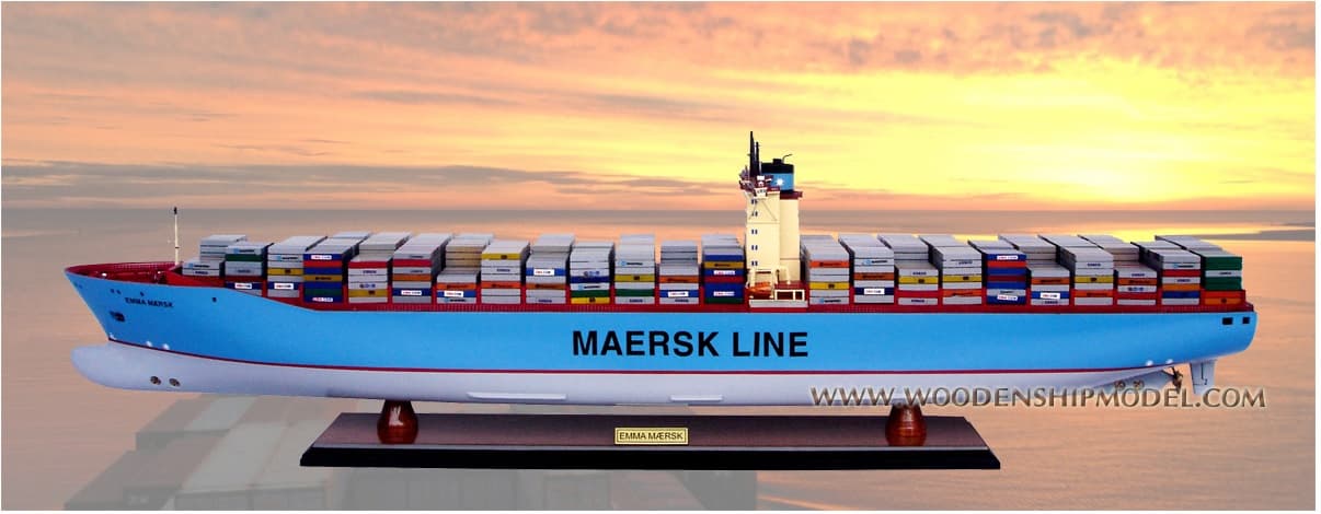WOODEN EMMA MAERSK MODEL CONTAINER SHIP